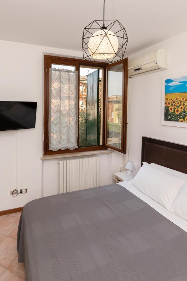 Casa Katalea Apartment เวโรนา ภายนอก รูปภาพ