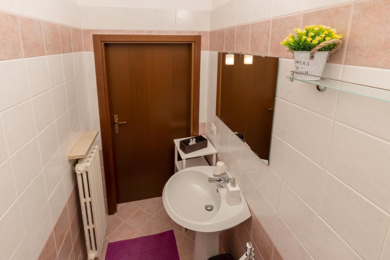 Casa Katalea Apartment เวโรนา ภายนอก รูปภาพ