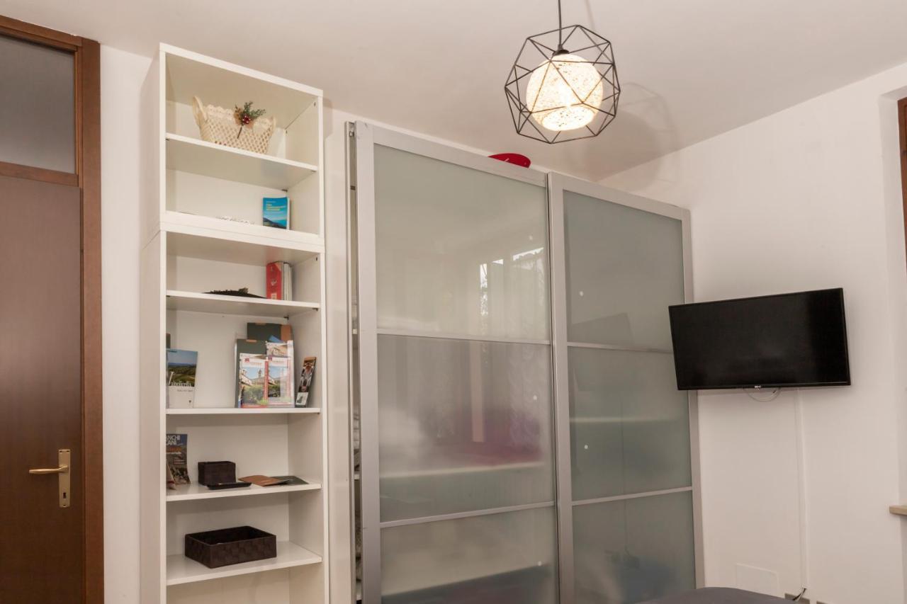 Casa Katalea Apartment เวโรนา ภายนอก รูปภาพ